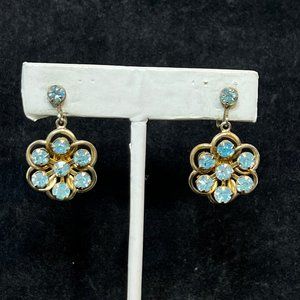 Vintage Coro Gold Tone & Blue Rhinestone Flowe Screw Back Dangle Earrings (3521)